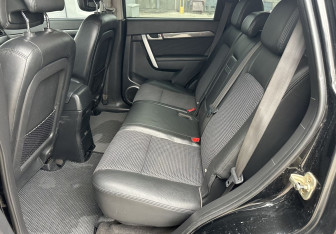 Подержанный автомобиль Chevrolet Captiva 2007 года (12 фото)