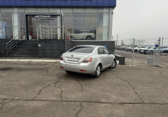 Подержанный автомобиль Geely Emgrand EC7 Sedan 2013 года (5 фото)