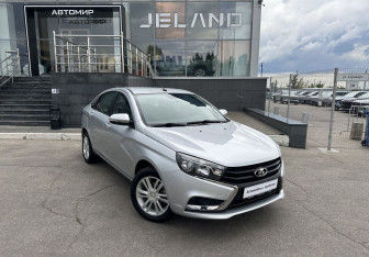 Подержанный автомобиль LADA (ВАЗ) Vesta Sedan 2019 года (3 фото)