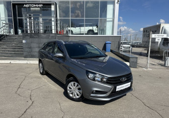 Подержанный автомобиль LADA (ВАЗ) Vesta Wagon 2021 года (3 фото)