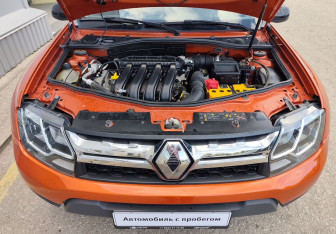 Подержанный автомобиль Renault Duster 2018 года (13 фото)