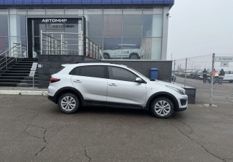 Подержанный автомобиль Kia Rio Hatchback 2019 года (4 фото)