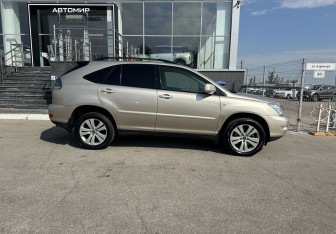 Подержанный автомобиль Lexus RX 2006 года (4 фото)