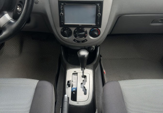 Подержанный автомобиль Chevrolet Lacetti Hatchback 2011 года (11 фото)