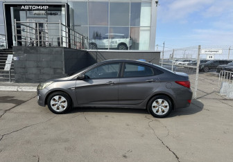 Подержанный автомобиль Hyundai Solaris Sedan 2014 года (8 фото)