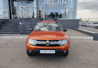 Подержанный автомобиль Renault Duster 2018 года (2 фото)