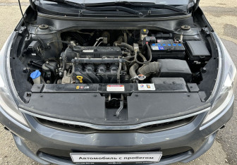 Подержанный автомобиль Kia Rio Sedan 2019 года (13 фото)