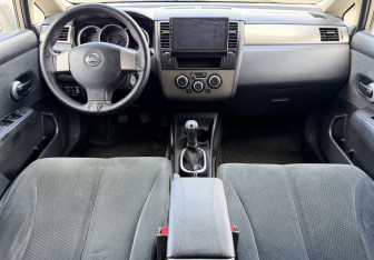 Подержанный автомобиль Nissan Tiida Sedan 2012 года (10 фото)