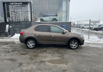 Подержанный автомобиль Renault Logan Sedan 2021 года (4 фото)