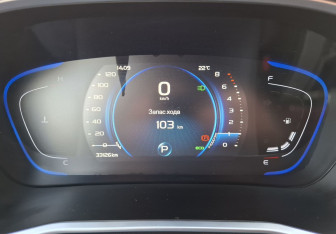 Подержанный автомобиль Geely Coolray 2022 года (9 фото)