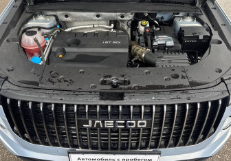 Подержанный автомобиль Jaecoo J7 2025 года (13 фото)