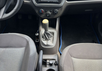 Подержанный автомобиль Chevrolet Cobalt Sedan 2013 года (11 фото)