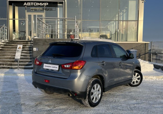 Подержанный автомобиль Mitsubishi ASX 2014 года (5 фото)