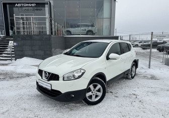 Подержанный автомобиль Nissan Qashqai 2010 года (1 фото)