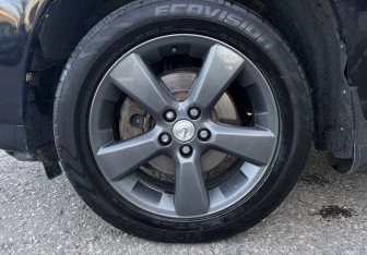 Подержанный автомобиль Lexus RX 2005 года (14 фото)