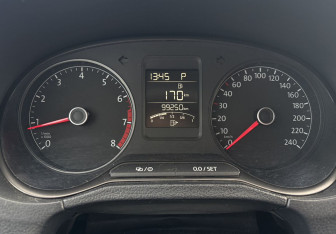 Подержанный автомобиль Volkswagen Polo Sedan 2018 года (9 фото)
