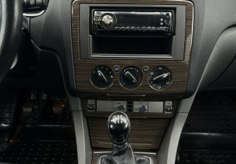 Подержанный автомобиль Ford Focus Hatchback 2008 года (11 фото)