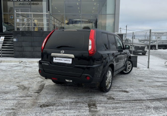Подержанный автомобиль Nissan X-Trail 2013 года (5 фото)
