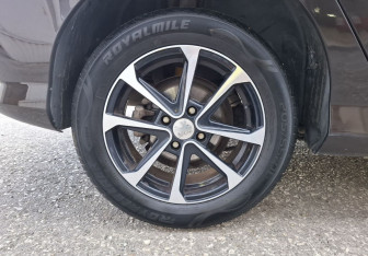 Подержанный автомобиль Peugeot 308 Hatchback 2012 года (14 фото)