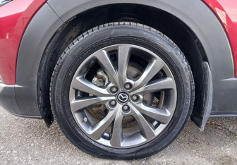 Подержанный автомобиль Mazda CX-30 2020 года (15 фото)