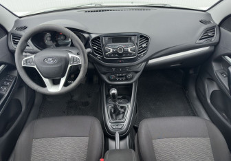 Подержанный автомобиль LADA (ВАЗ) Vesta Wagon 2019 года (10 фото)