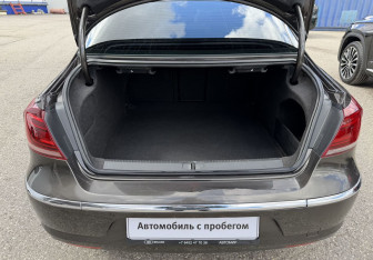 Подержанный автомобиль Volkswagen Passat CC 2012 года (13 фото)