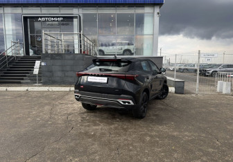 Подержанный автомобиль Omoda C5 2024 года (5 фото)