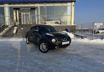 Подержанный автомобиль Nissan Juke 2012 года (3 фото)