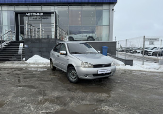 Подержанный автомобиль LADA (ВАЗ) Kalina Sedan 2010 года (3 фото)