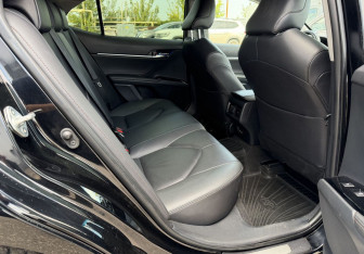 Подержанный автомобиль Toyota Camry Sedan 2019 года (12 фото)