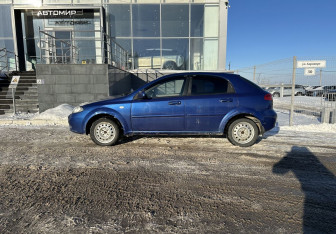 Подержанный автомобиль Chevrolet Lacetti Hatchback 2005 года (8 фото)