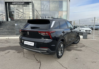 Подержанный автомобиль FAW Bestune T55 2023 года (5 фото)