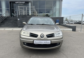 Подержанный автомобиль Renault Megane Sedan 2008 года (2 фото)