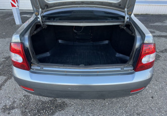 Подержанный автомобиль LADA (ВАЗ) Priora Sedan 2008 года (13 фото)