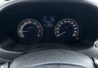 Подержанный автомобиль Hyundai Solaris Sedan 2014 года (9 фото)