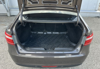 Подержанный автомобиль LADA (ВАЗ) Vesta Sedan 2018 года (15 фото)