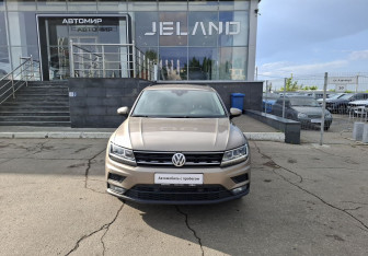 Подержанный автомобиль Volkswagen Tiguan 2019 года (2 фото)