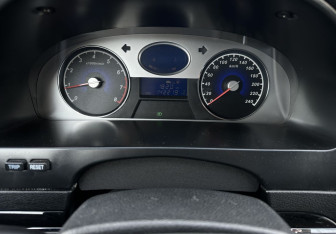 Подержанный автомобиль Geely Emgrand EC7 Sedan 2013 года (9 фото)