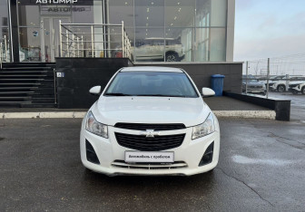Подержанный автомобиль Chevrolet Cruze Hatchback 2013 года (2 фото)