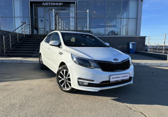 Подержанный автомобиль Kia Rio Sedan 2016 года (3 фото)