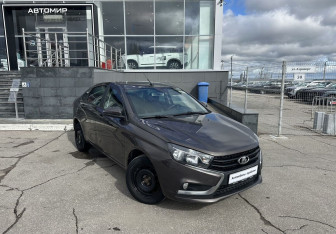Подержанный автомобиль LADA (ВАЗ) Vesta Sedan 2019 года (3 фото)