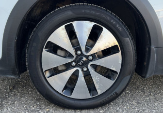 Подержанный автомобиль Kia Rio Hatchback 2019 года (14 фото)