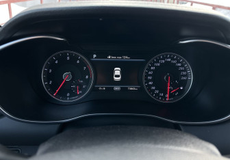 Подержанный автомобиль Genesis G70 2019 года (9 фото)