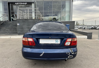 Подержанный автомобиль Nissan Almera Sedan 2005 года (6 фото)