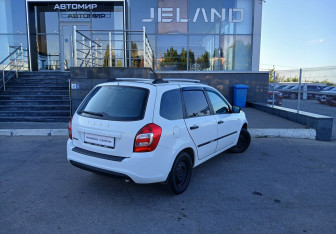 Подержанный автомобиль LADA (ВАЗ) Granta Wagon 2019 года (5 фото)