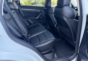Подержанный автомобиль Geely Atlas Pro 2023 года (12 фото)