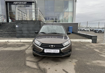 Подержанный автомобиль LADA (ВАЗ) Granta Hatchback 2018 года (2 фото)